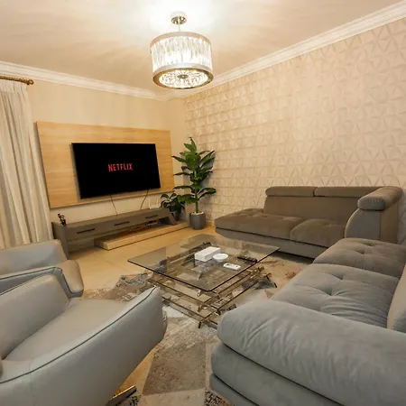 The Expert In Ocean Blue Near Airport Apartment Cairo Exterior photo