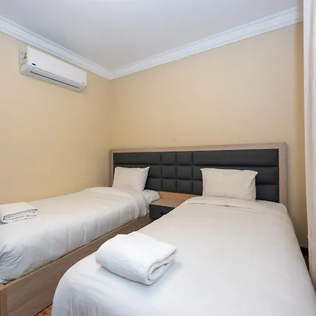 The Expert In Ocean Blue Near Airport Apartment Cairo Exterior photo