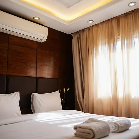 The Expert In Ocean Blue Near Airport Apartment Cairo Exterior photo